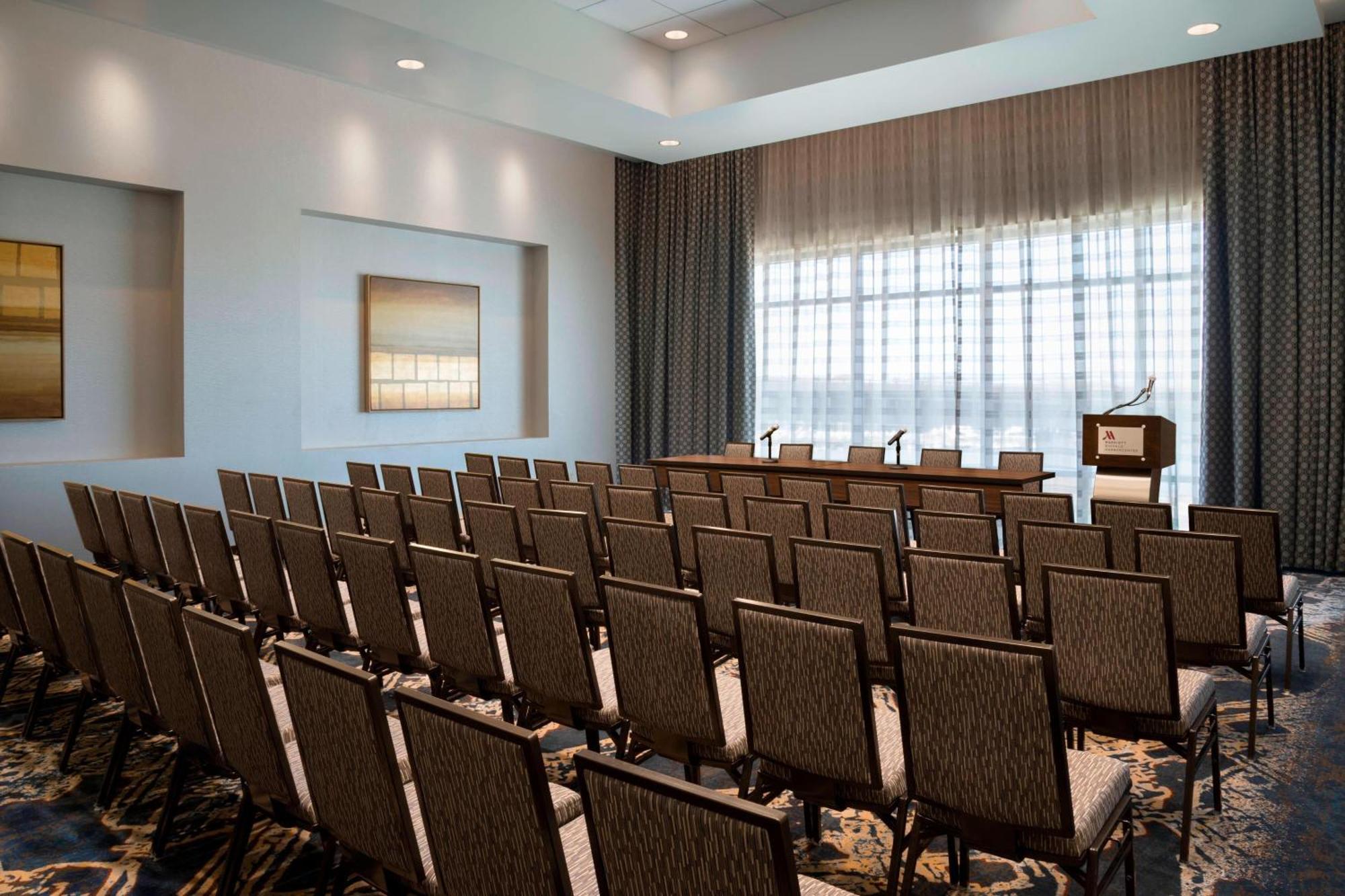Buffalo Marriott At Lecom Harborcenter Екстер'єр фото
