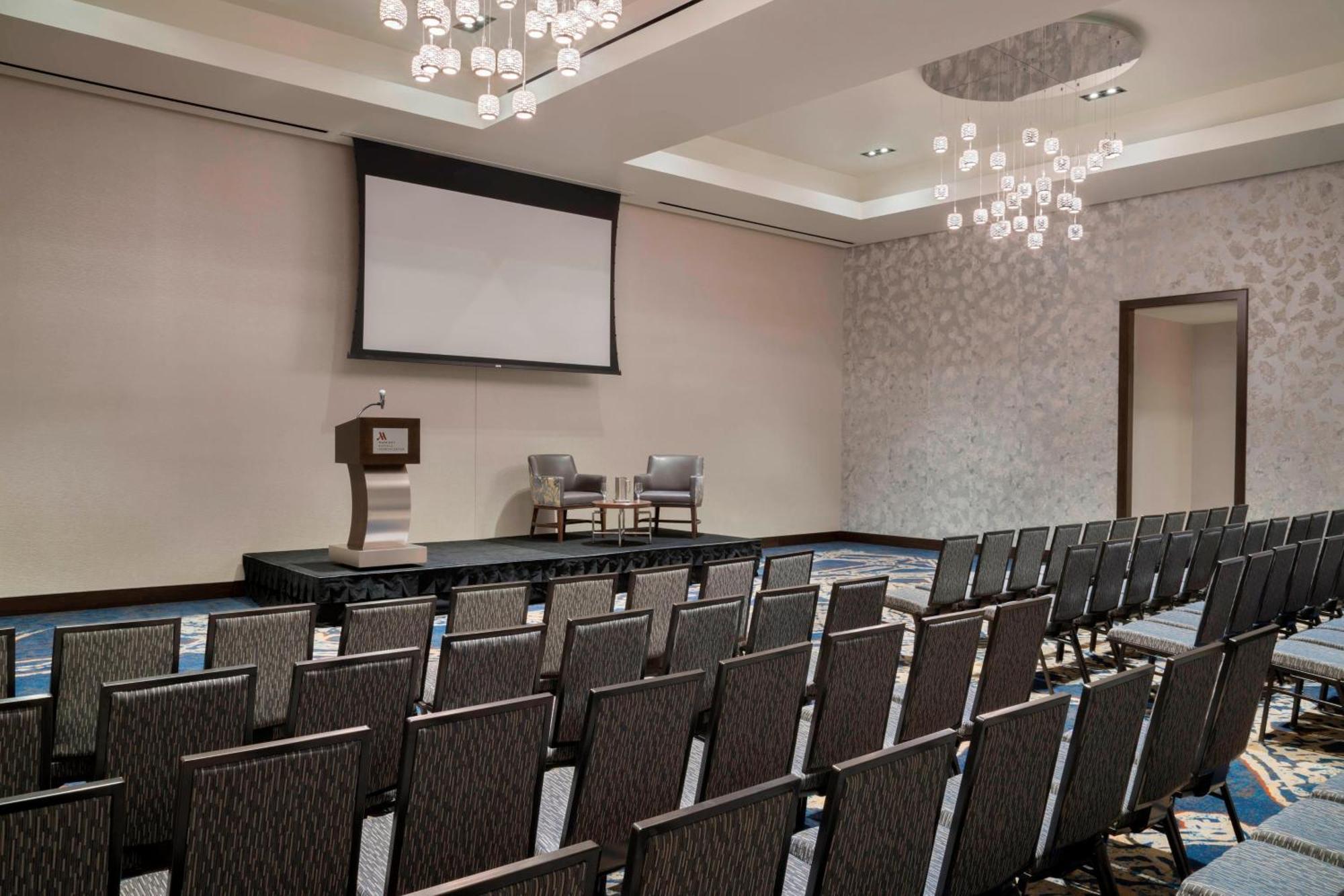Buffalo Marriott At Lecom Harborcenter Екстер'єр фото