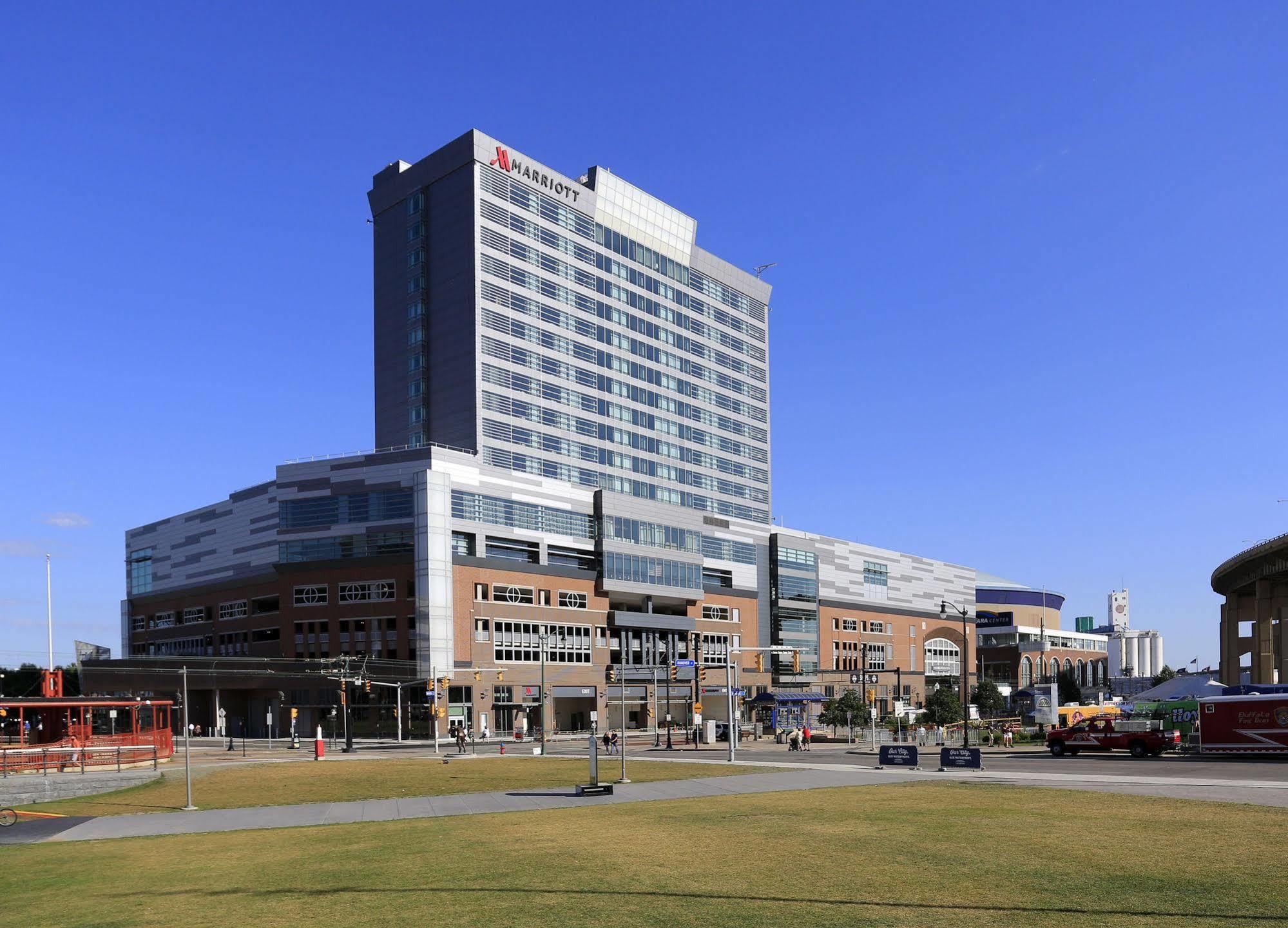 Buffalo Marriott At Lecom Harborcenter Екстер'єр фото